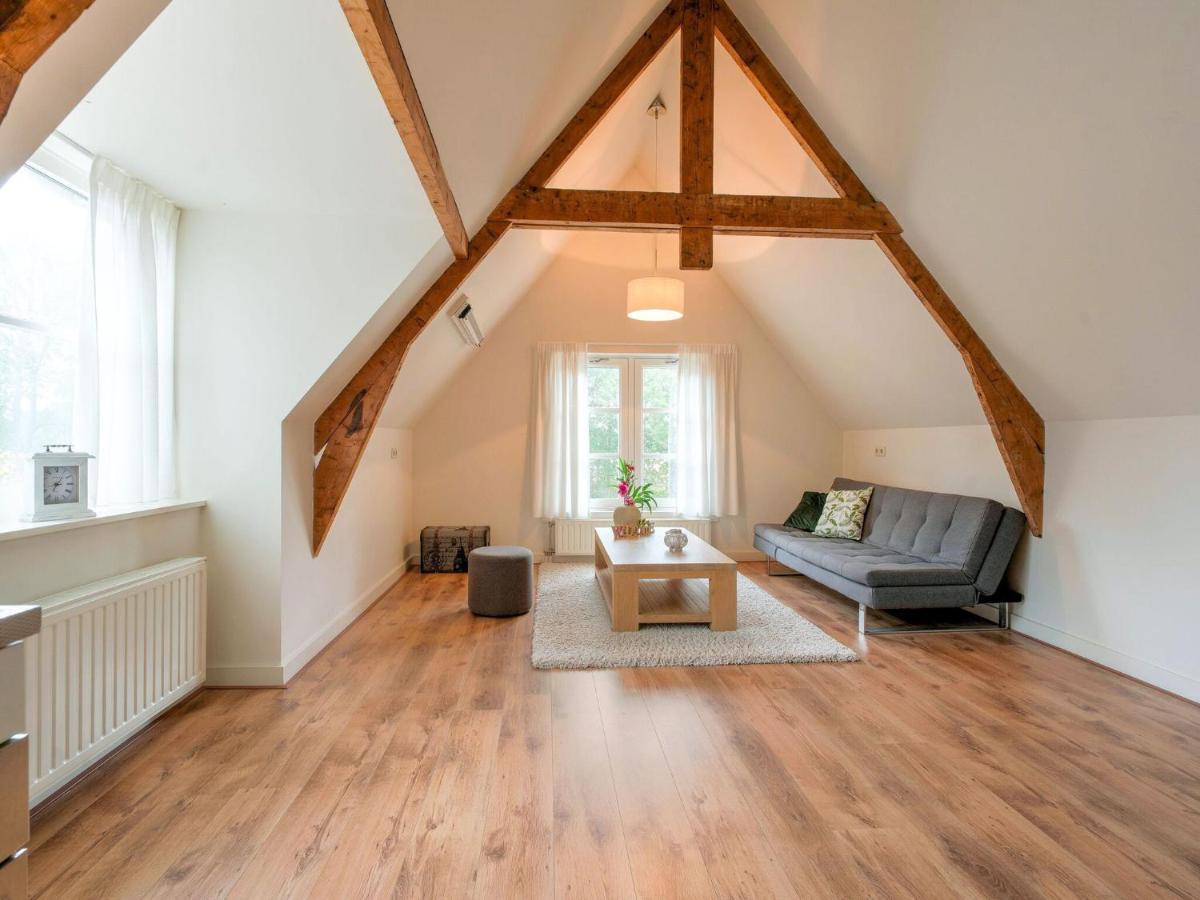 Cozy Holiday Home By The Canal In Dwingeloo Exteriör bild