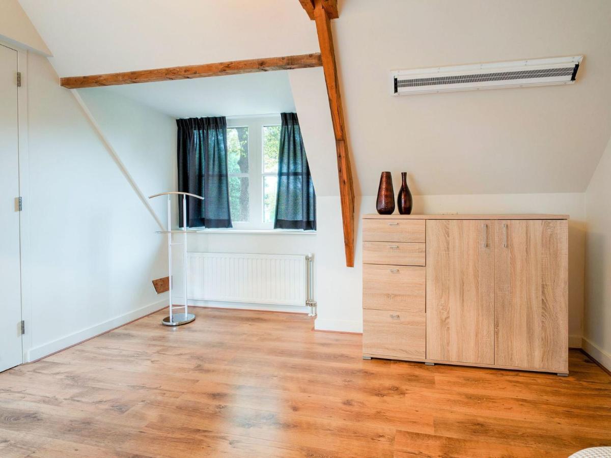 Cozy Holiday Home By The Canal In Dwingeloo Exteriör bild